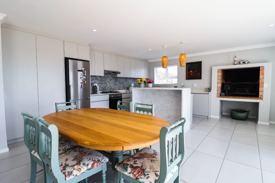 3 Bedroom Property for Sale in St Helena Views Western Cape